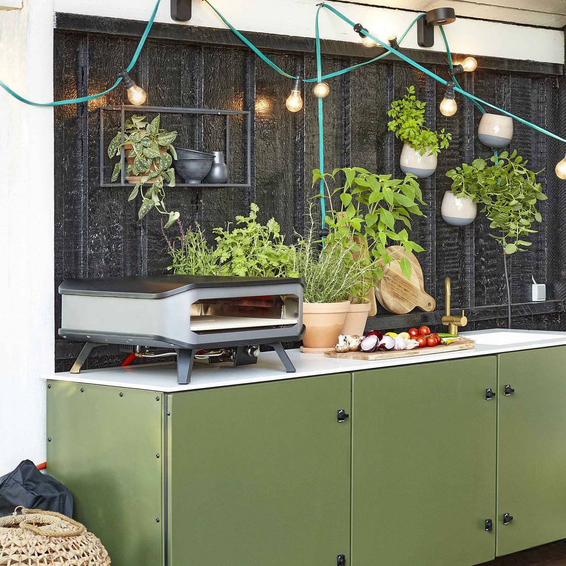 Cozze Pizza Oven 17" - Black