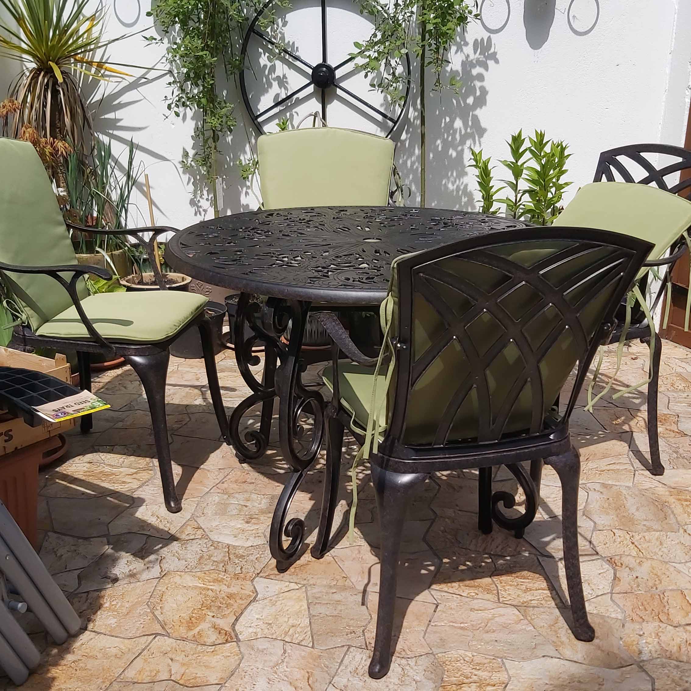 Table Flora (ensemble 4 personnes)