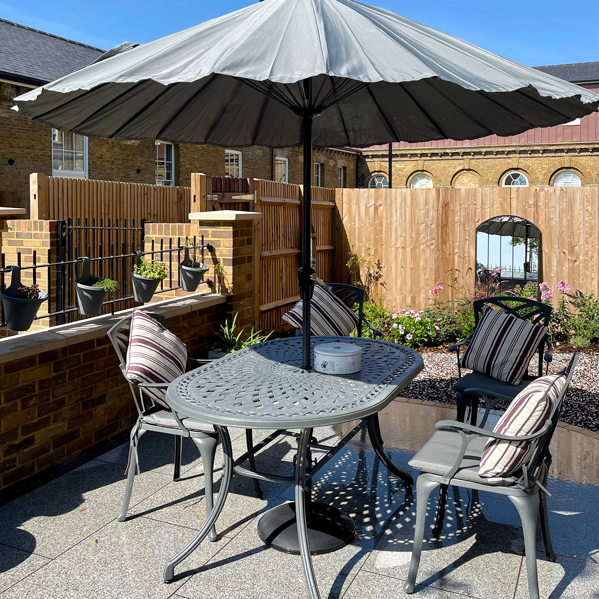 Table June (ensemble 4 personnes)