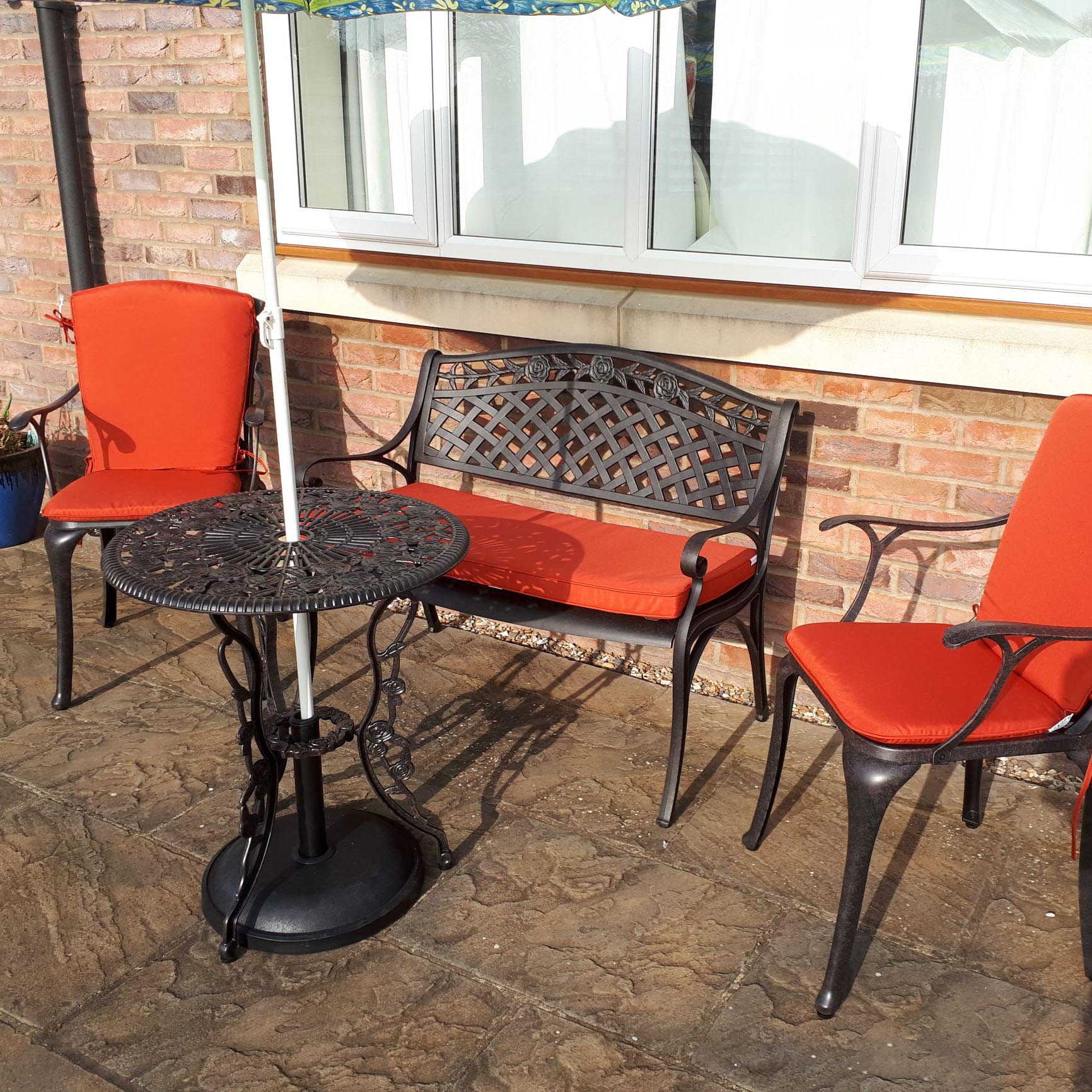 Table bistrot London Rose (ensemble 2 personnes)