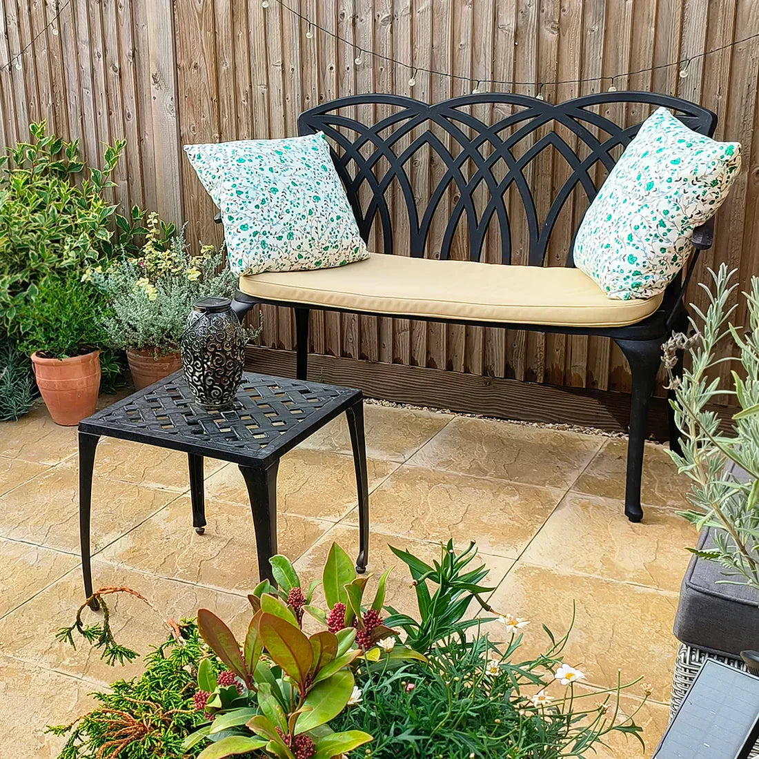 Comment installer un banc de jardin ?